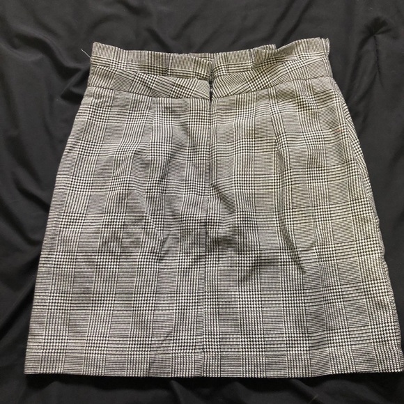 Plaid skirt - Picture 2 of 5